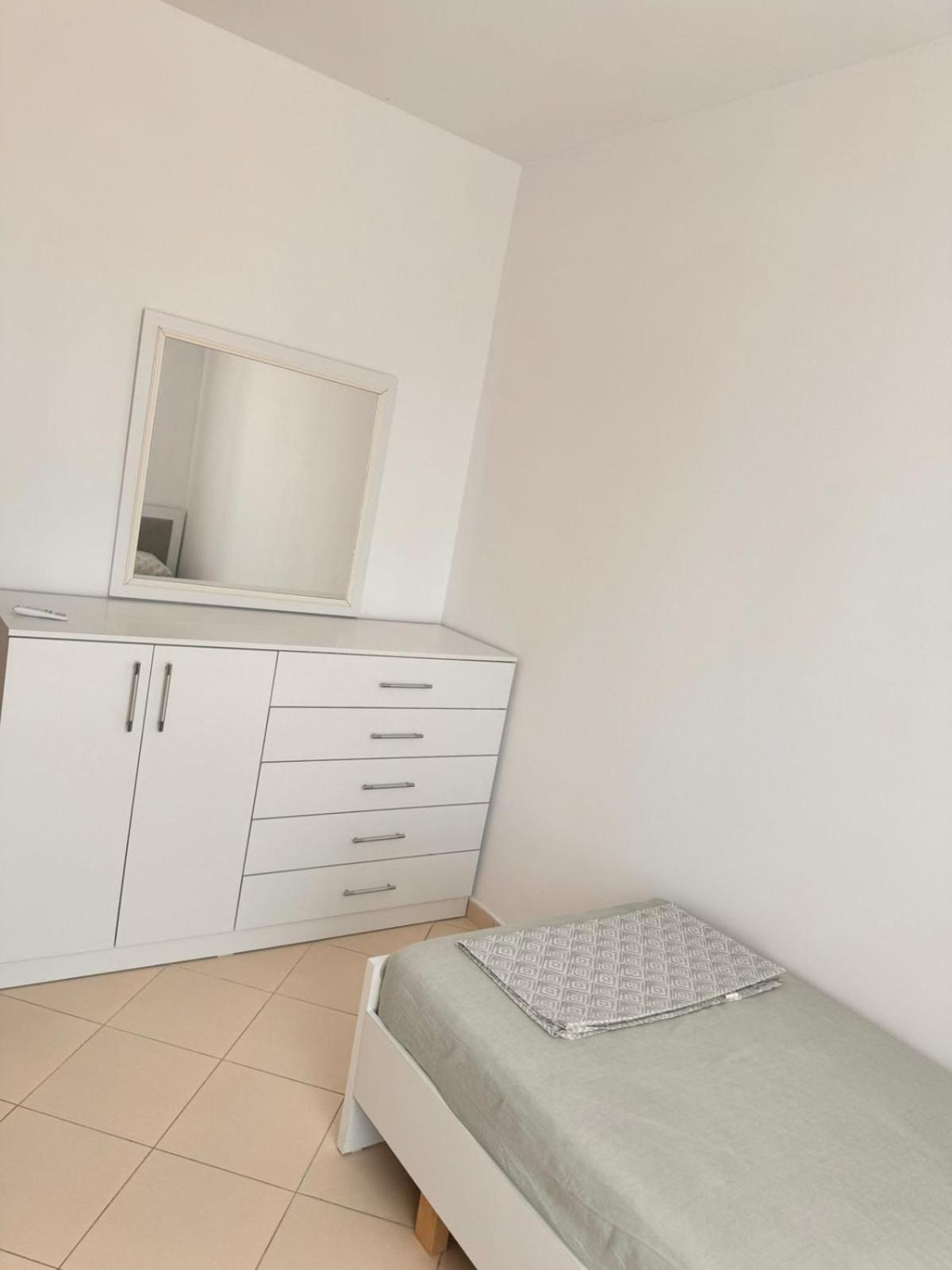Holiday Apartments 5 Durres Bagian luar foto
